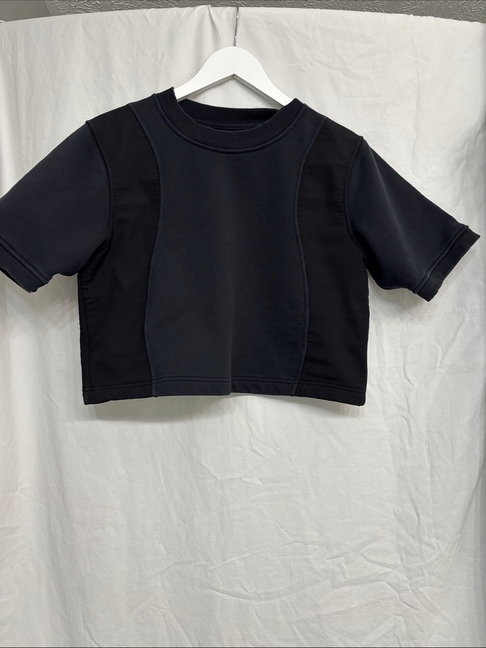 lululemon athletica Black Short-Sleeve Cropped Sweatshirt